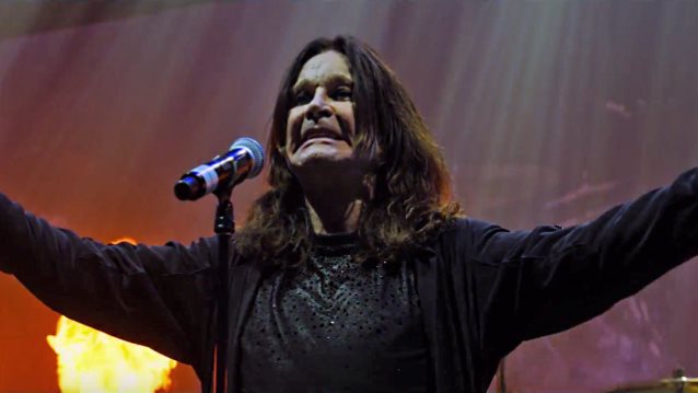 Watch BLACK SABBATH Perform 'Paranoid' From 'The End' Blu-Ray, DVD